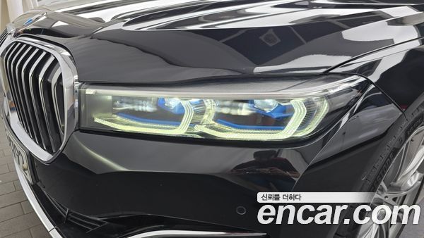 BMW 7 Series 2020, фото 8
