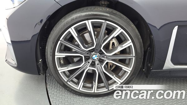 BMW 7 Series 2022, фото 5
