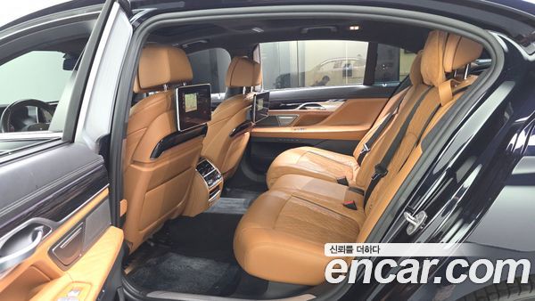 BMW 7 Series 2022, фото 16
