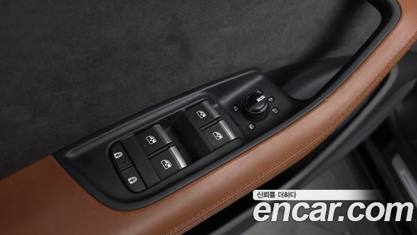 Audi Q8 2021, фото 29