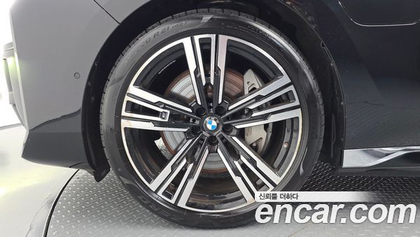 BMW 7 Series 2023, фото 5