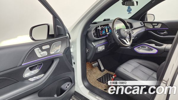 Mercedes-Benz GLS 2023, фото 13