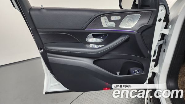 Mercedes-Benz GLS 2023, фото 14