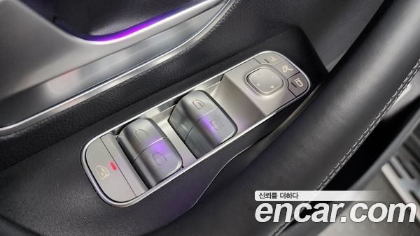 Mercedes-Benz GLS 2023, фото 39
