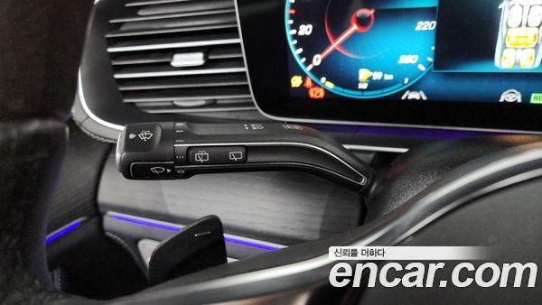 Mercedes-Benz GLS 2023, фото 40