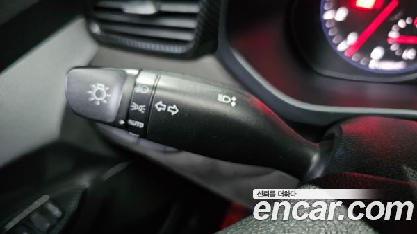 Hyundai Veloster 2021, фото 29