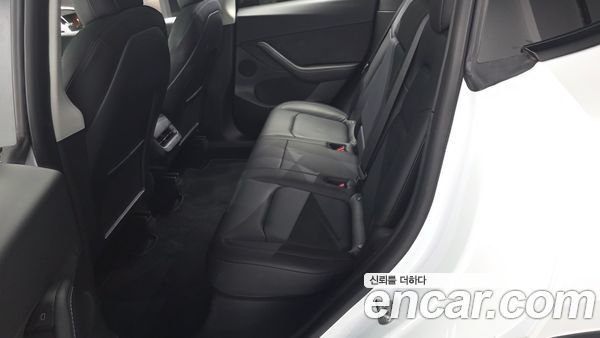 Tesla Model Y 2022, фото 18