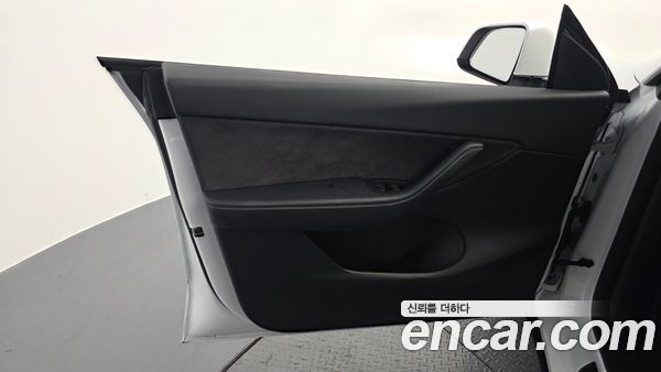 Tesla Model Y 2022, фото 14