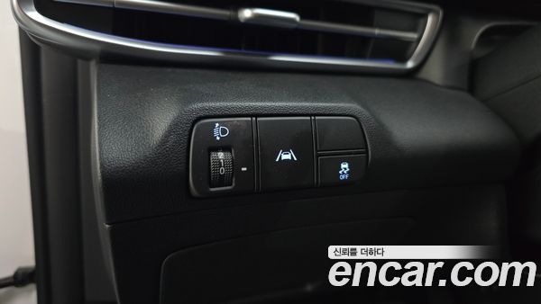 Hyundai Elantra 2023, фото 20