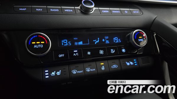 Hyundai Elantra 2023, фото 31