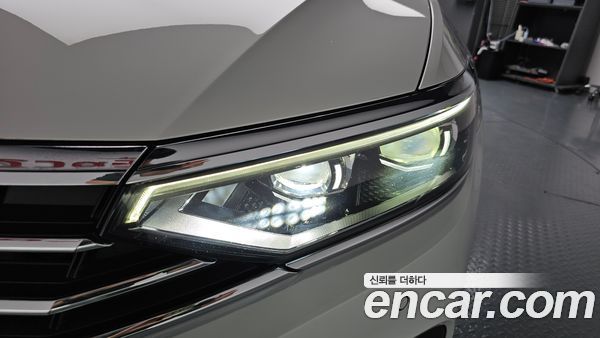 Volkswagen Passat 2022, фото 7