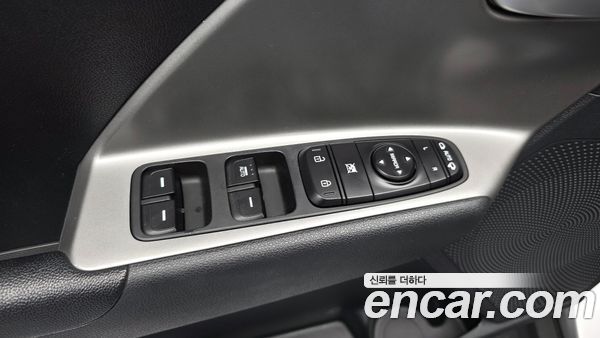 Kia Niro 2023, фото 29