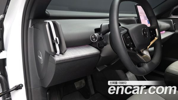 Volvo EX30 2027, фото 13