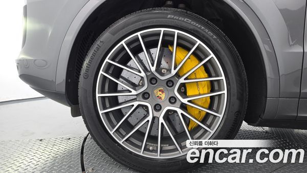 Porsche Cayenne 2020, фото 5