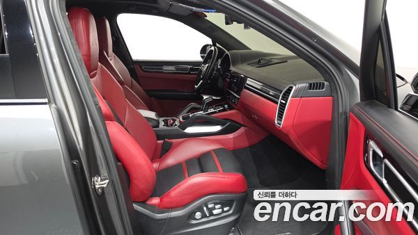 Porsche Cayenne 2020, фото 16