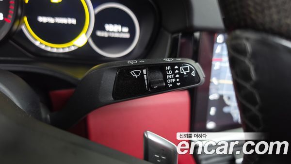 Porsche Cayenne 2020, фото 29