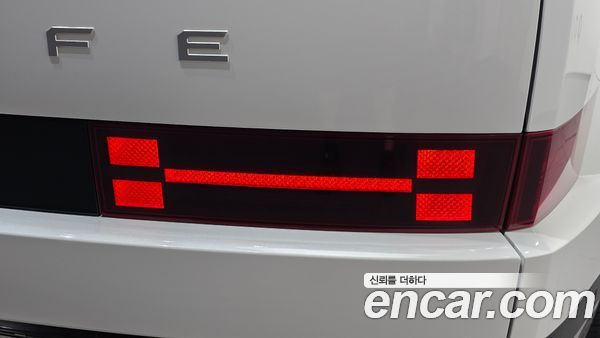 Hyundai Santa Fe 2024, фото 9