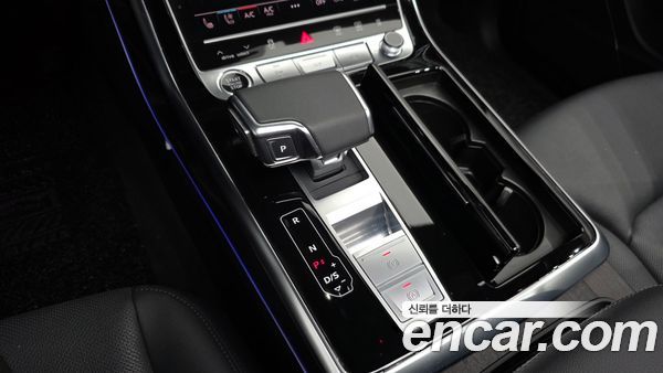 Audi Q7 2023, фото 12