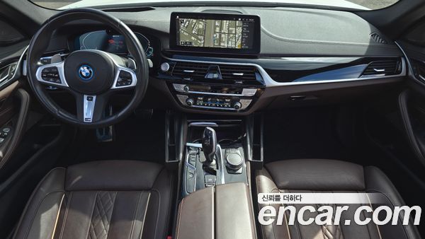 BMW 5 Series 2023, фото 7