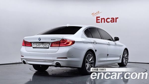 BMW 5 Series 2020, фото 2