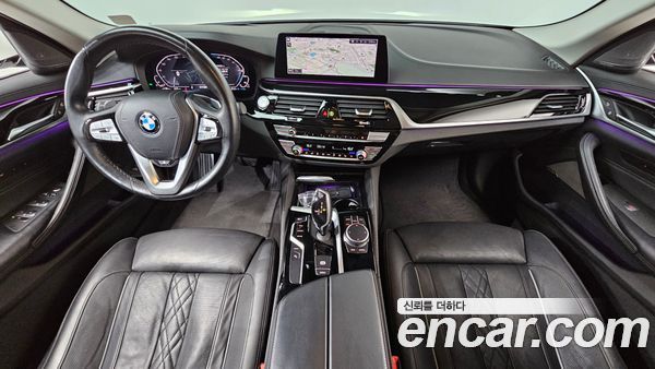 BMW 5 Series 2020, фото 10
