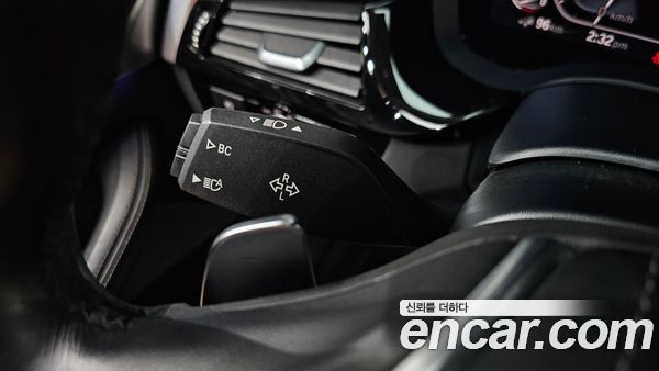 BMW 5 Series 2020, фото 29