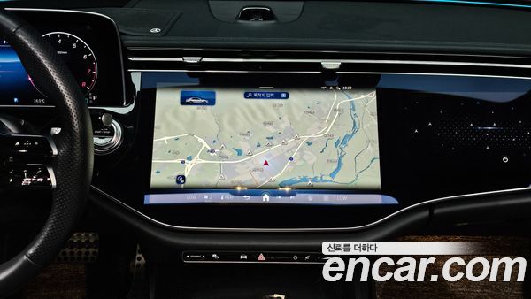 Mercedes-Benz E-Class 2024, фото 19