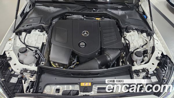 Mercedes-Benz C-Class 2026, фото 6
