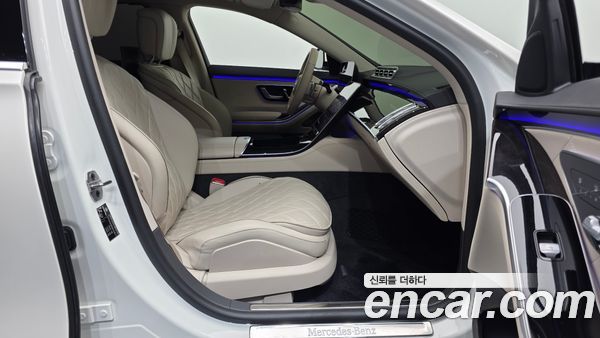 Mercedes-Benz S-Class 2022, фото 11