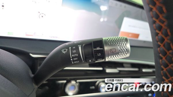 Genesis GV70 2025, фото 30