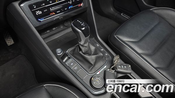Volkswagen Tiguan 2023, фото 12