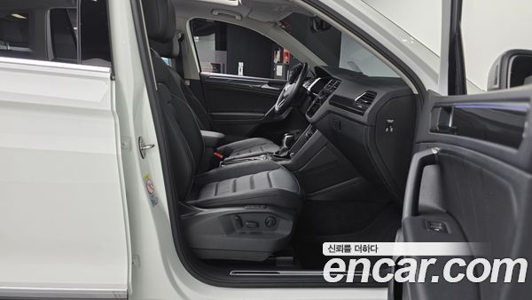Volkswagen Tiguan 2023, фото 16
