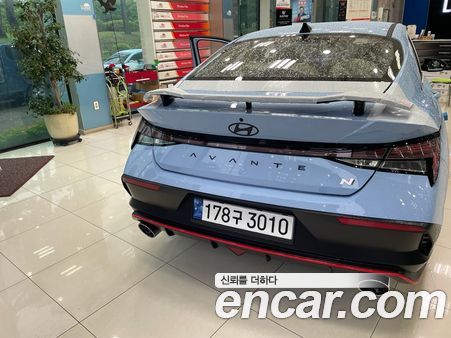 Hyundai Elantra 2025, фото 3