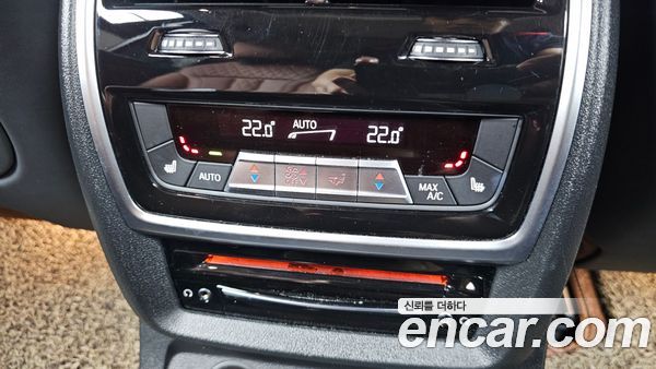 BMW X7 2020, фото 30