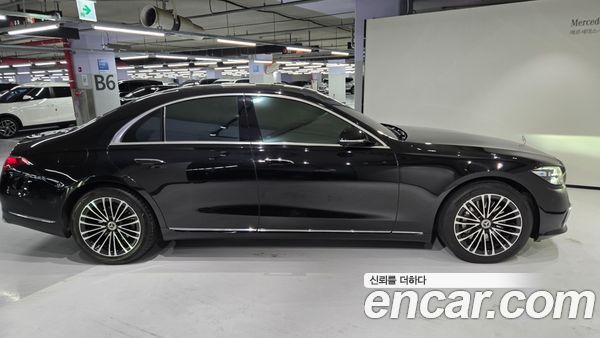 Mercedes-Benz S-Class 2022, фото 9