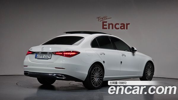 Mercedes-Benz C-Class 2025