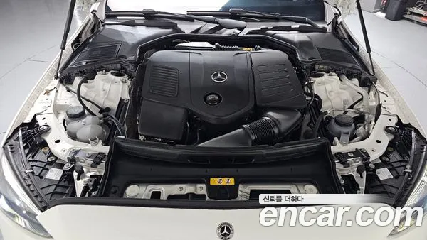 Mercedes-Benz C-Class 2025, фото 5