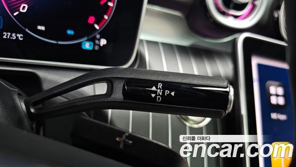 Mercedes-Benz C-Class 2025, фото 11
