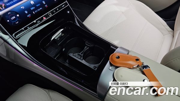 Mercedes-Benz C-Class 2025, фото 21