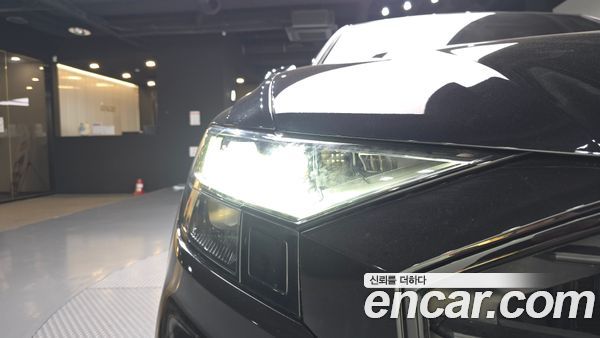 Audi Q8 2021, фото 7