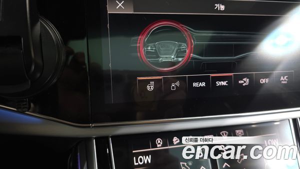 Audi Q8 2021, фото 28
