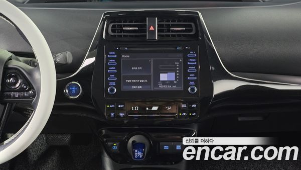 Toyota Prius 2021, фото 25