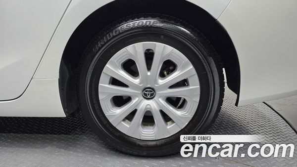 Toyota Prius 2021, фото 6