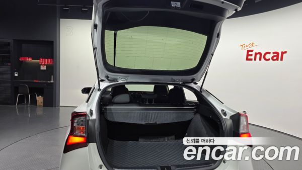 Toyota Prius 2021, фото 29