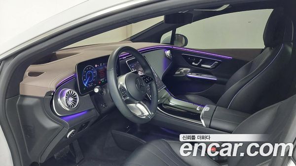 Mercedes-Benz EQE 2023, фото 10