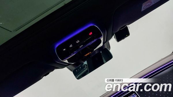 Mercedes-Benz EQE 2023, фото 20