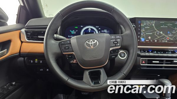 Toyota Camry 2025, фото 19