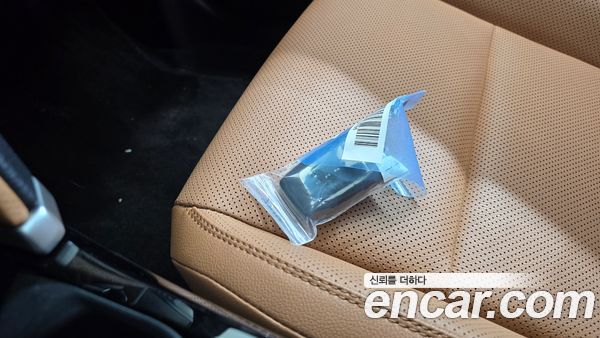 Toyota Camry 2025, фото 21