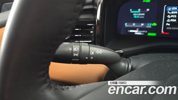 Toyota Camry 2025, фото 26