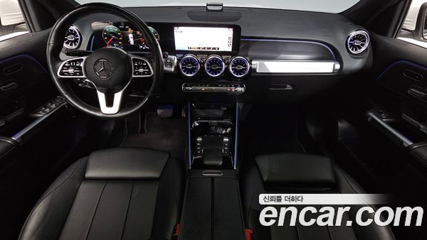 Mercedes-Benz GLB 2021, фото 9
